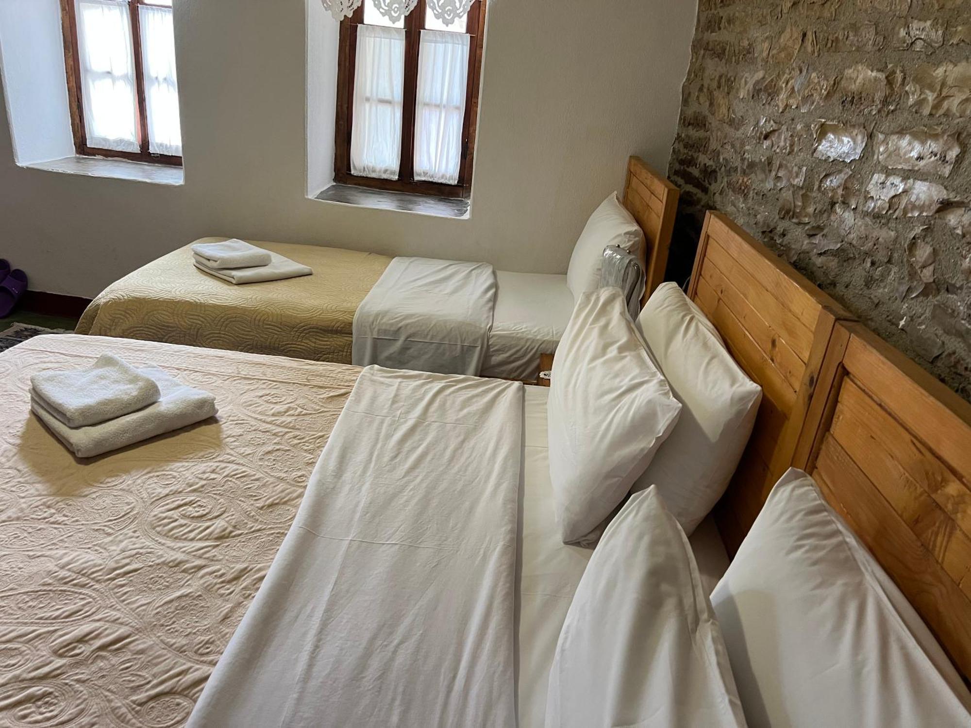 Guest House Salaria Gjirokaster Exterior photo