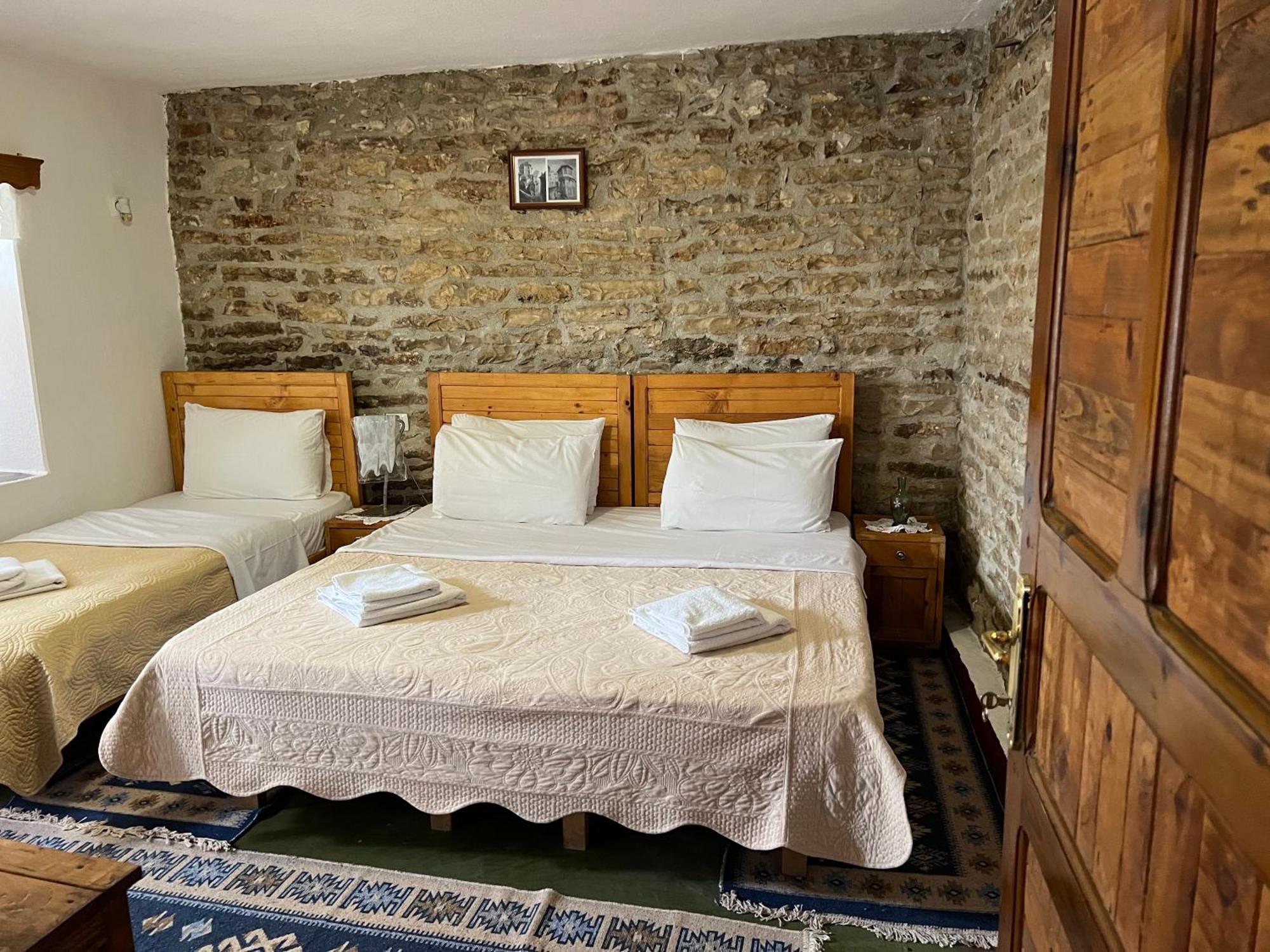 Guest House Salaria Gjirokaster Exterior photo