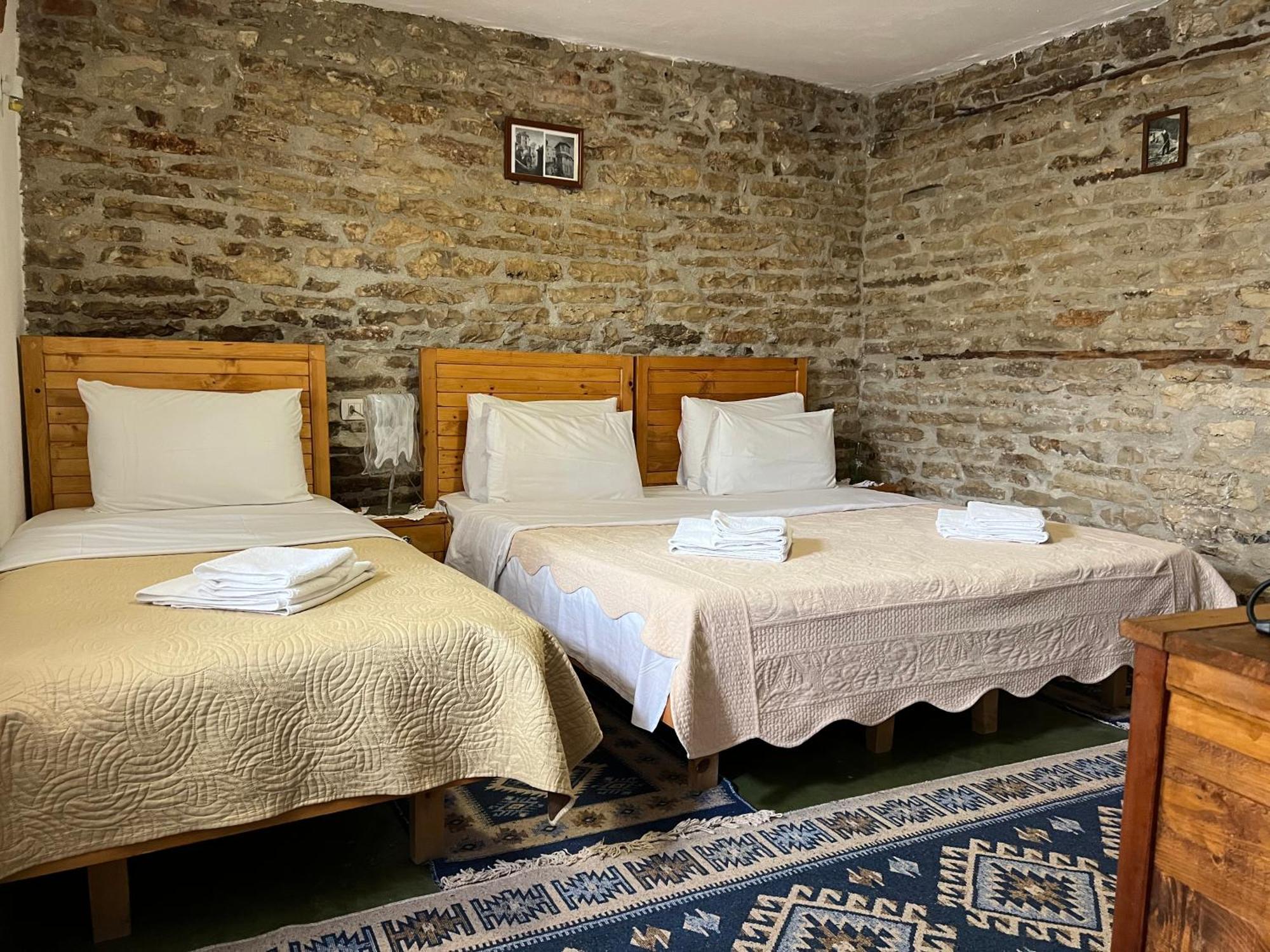Guest House Salaria Gjirokaster Exterior photo